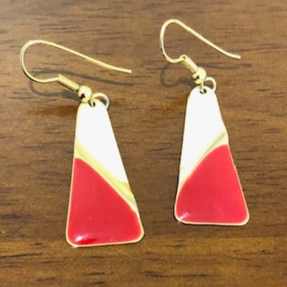 Red Cream Two-Tone Rectangular Dangle Earrings 80's Style - Picture 5 of 10
